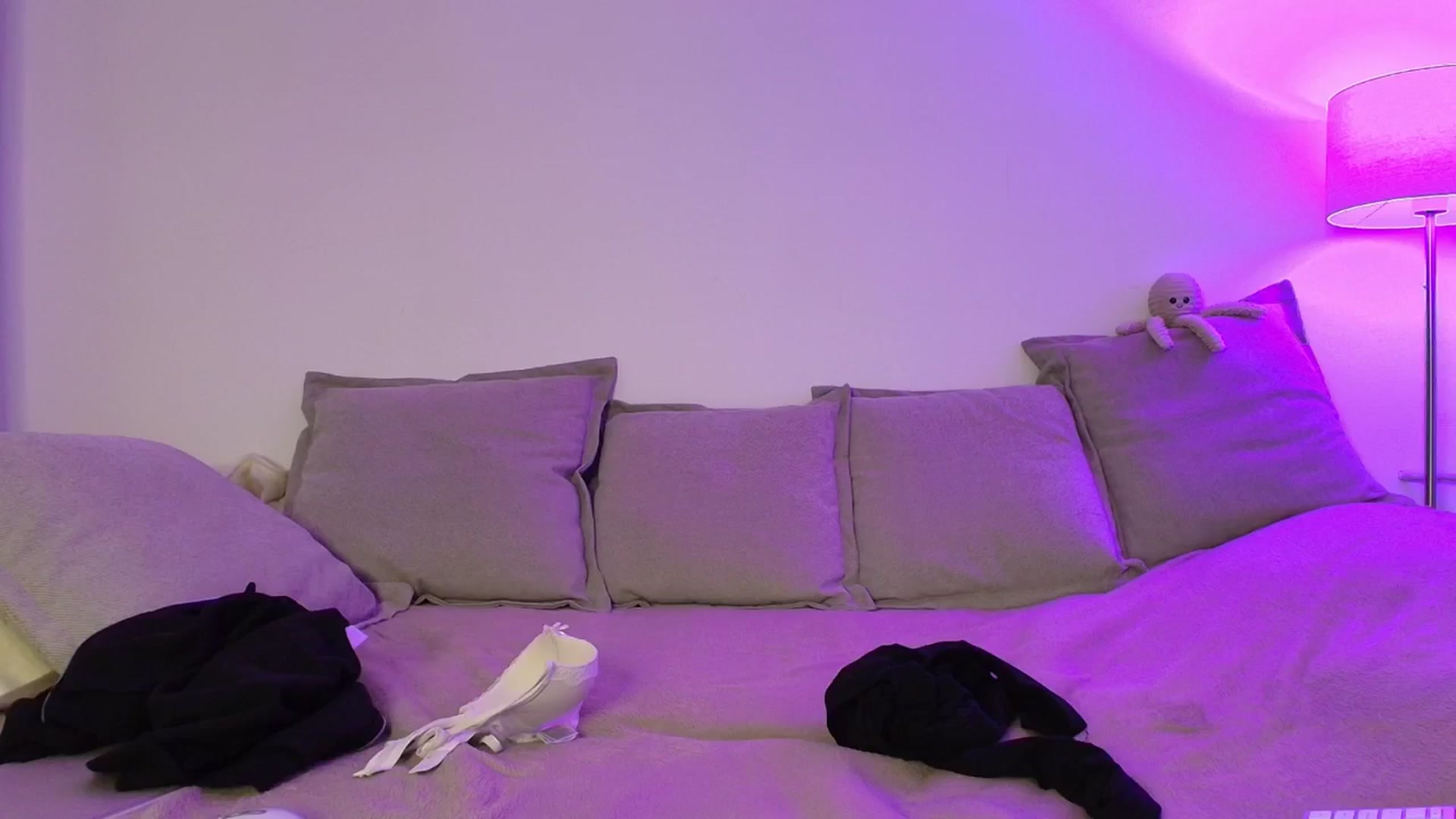 Gallery image thumbnail from Elenaxkiss's myfreecams stream on, 01/23/2026, 11:37 image 19 of 20