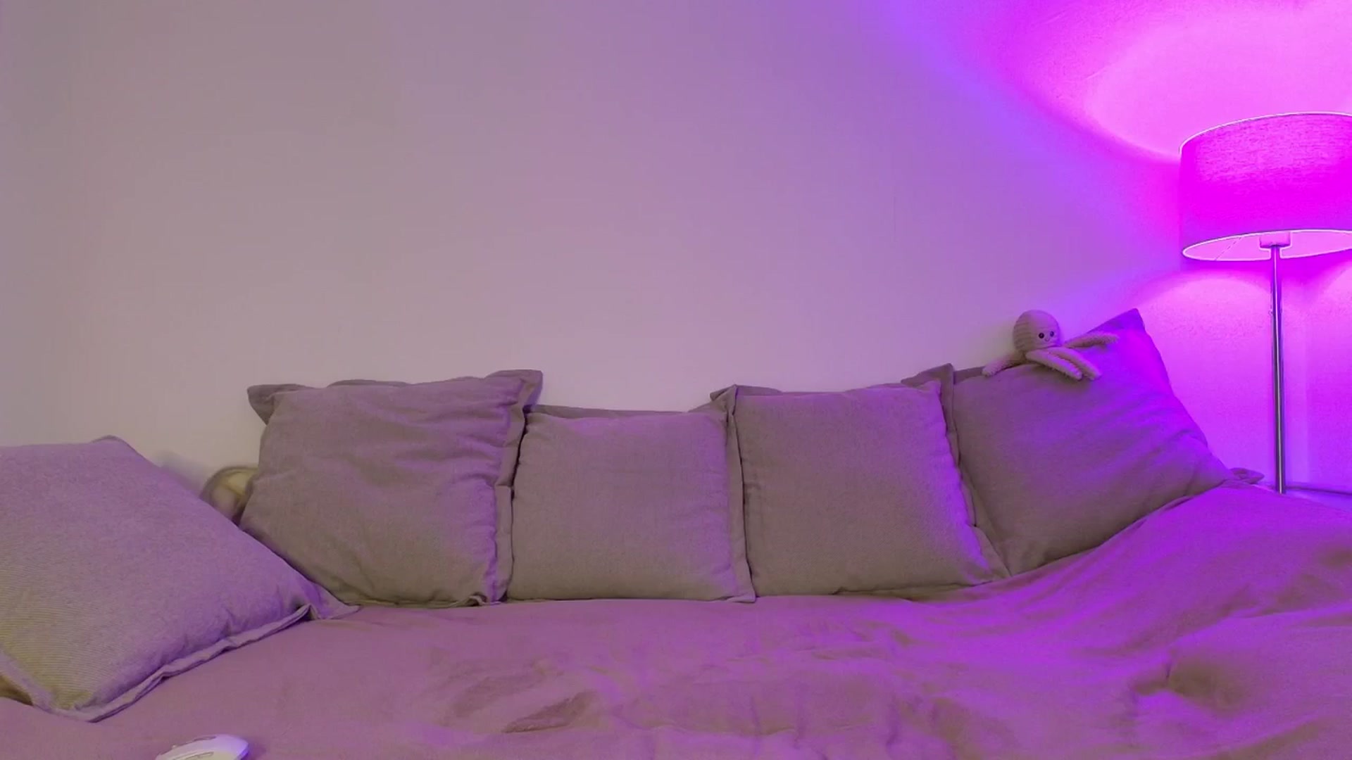 Gallery image thumbnail from Elenaxkiss's myfreecams stream on, 01/26/2026, 09:27 image 9 of 20