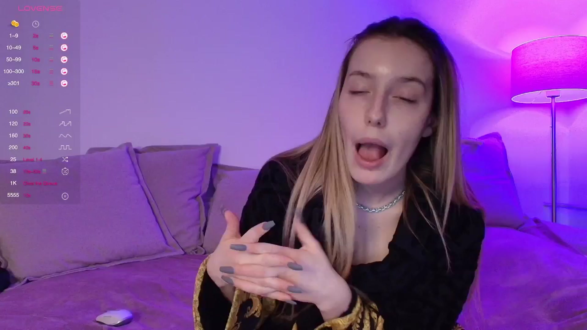 Gallery image thumbnail from Elenaxkiss's myfreecams stream on, 02/02/2026, 11:33 image 13 of 20