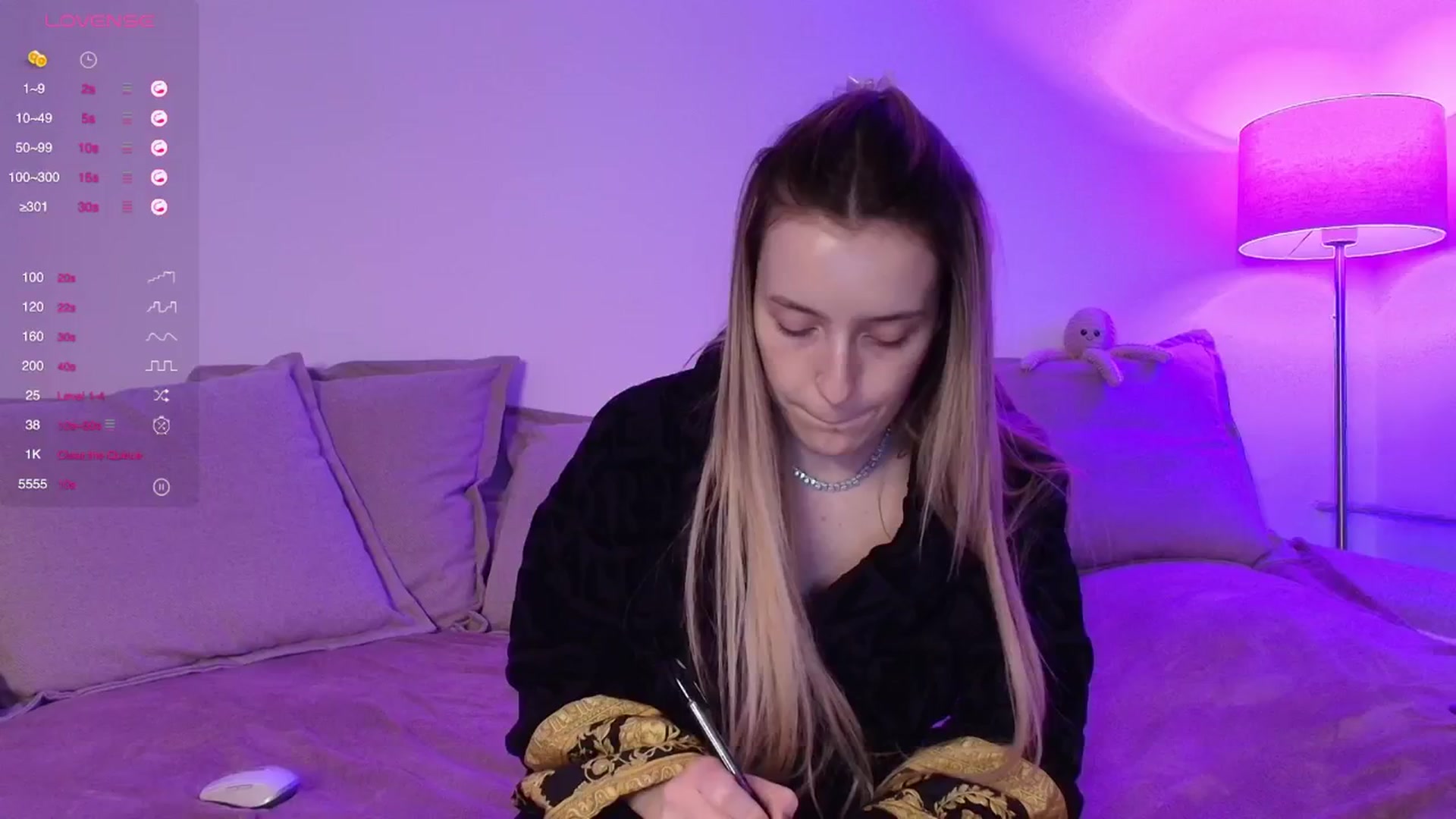 Gallery image thumbnail from Elenaxkiss's myfreecams stream on, 02/02/2026, 11:33 image 1 of 20