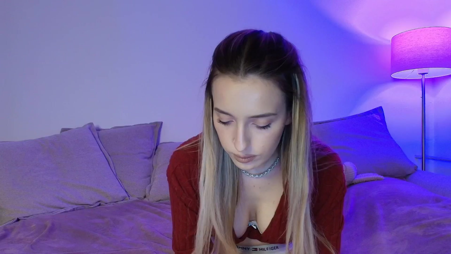 Gallery image thumbnail from Elenaxkiss's myfreecams stream on, 02/02/2026, 21:24 image 10 of 20