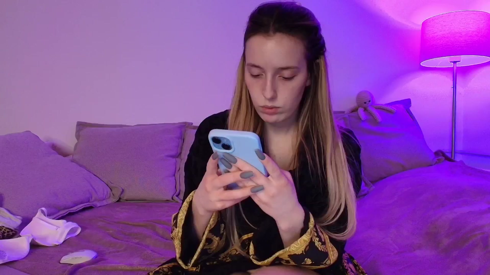 Gallery image thumbnail from Elenaxkiss's myfreecams stream on, 02/03/2026, 12:07 image 9 of 20