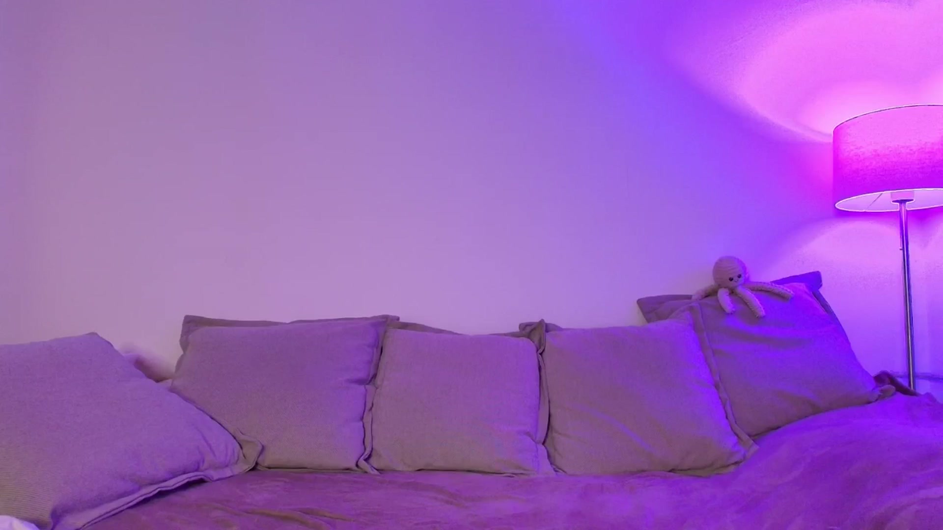 Gallery image thumbnail from Elenaxkiss's myfreecams stream on, 02/03/2026, 12:07 image 16 of 20