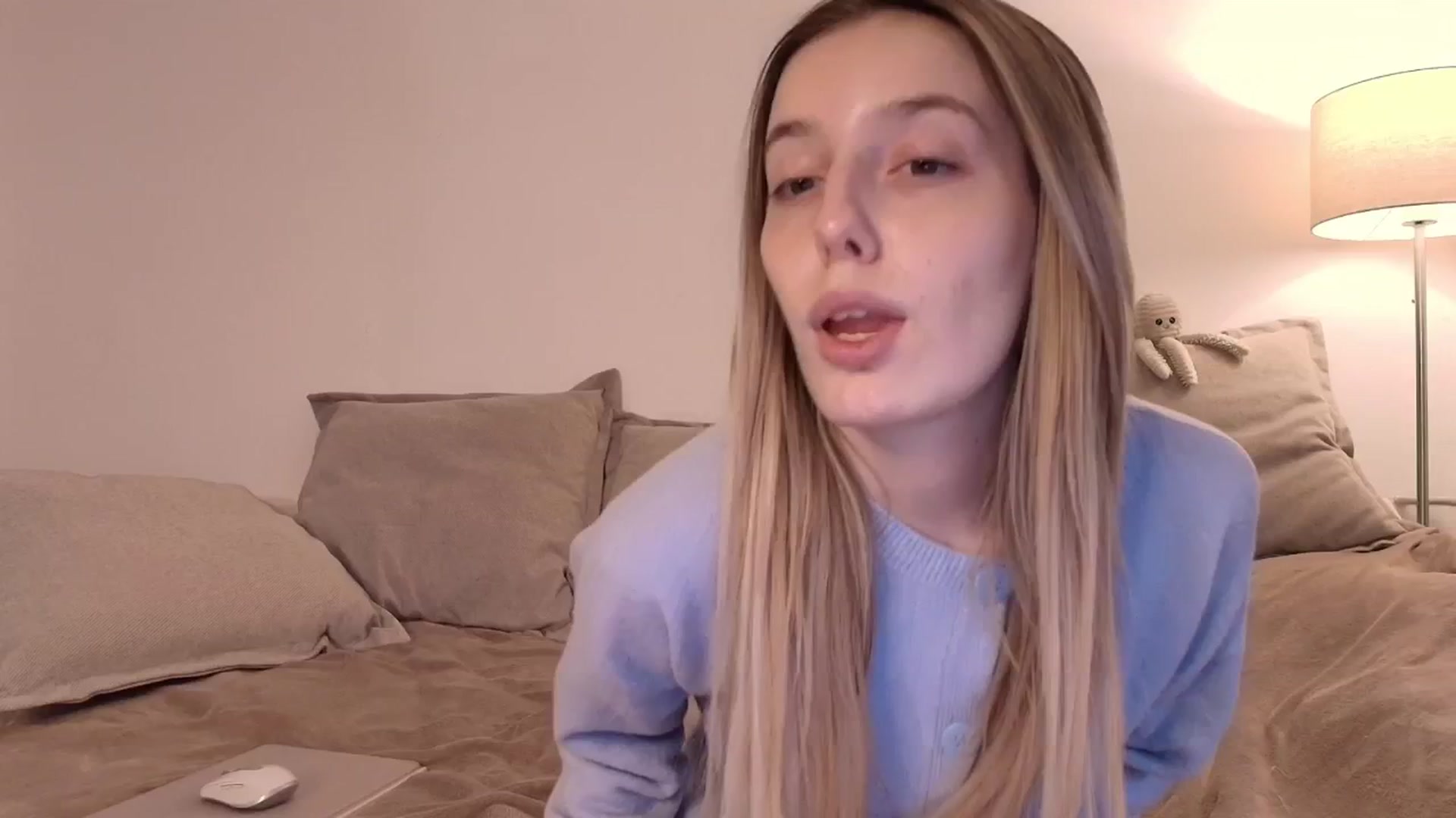Gallery image thumbnail from Elenaxkiss's myfreecams stream on, 02/05/2026, 10:07 image 19 of 20