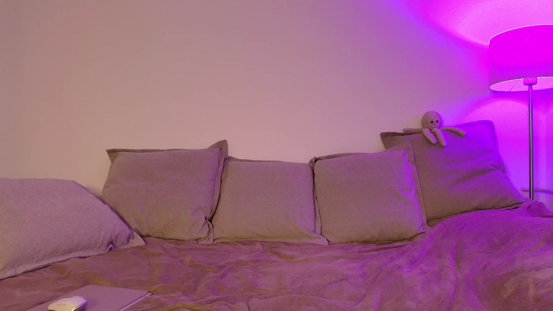 Gallery image thumbnail from Elenaxkiss's myfreecams stream on, 02/05/2026, 10:07 image 13 of 20