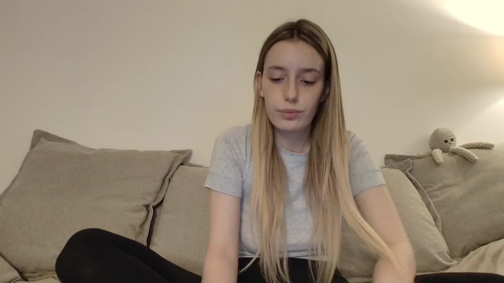 Gallery image thumbnail from Elenaxkiss's myfreecams stream on, 02/12/2026, 20:42 image 9 of 20