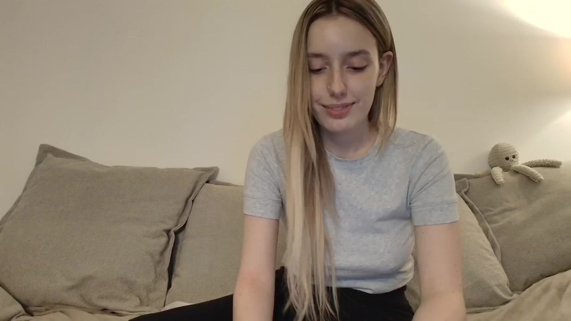 Gallery image thumbnail from Elenaxkiss's myfreecams stream on, 02/12/2026, 20:42 image 6 of 20