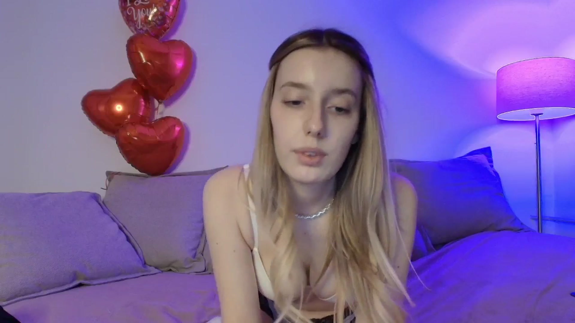 Gallery image thumbnail from Elenaxkiss's myfreecams stream on, 02/16/2026, 10:30 image 4 of 20