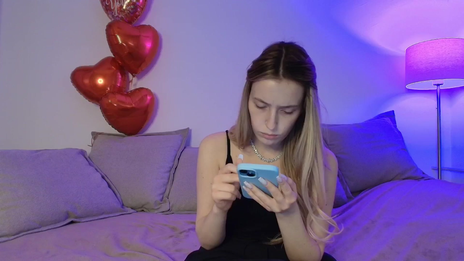 Gallery image thumbnail from Elenaxkiss's myfreecams stream on, 02/16/2026, 12:02 image 12 of 20