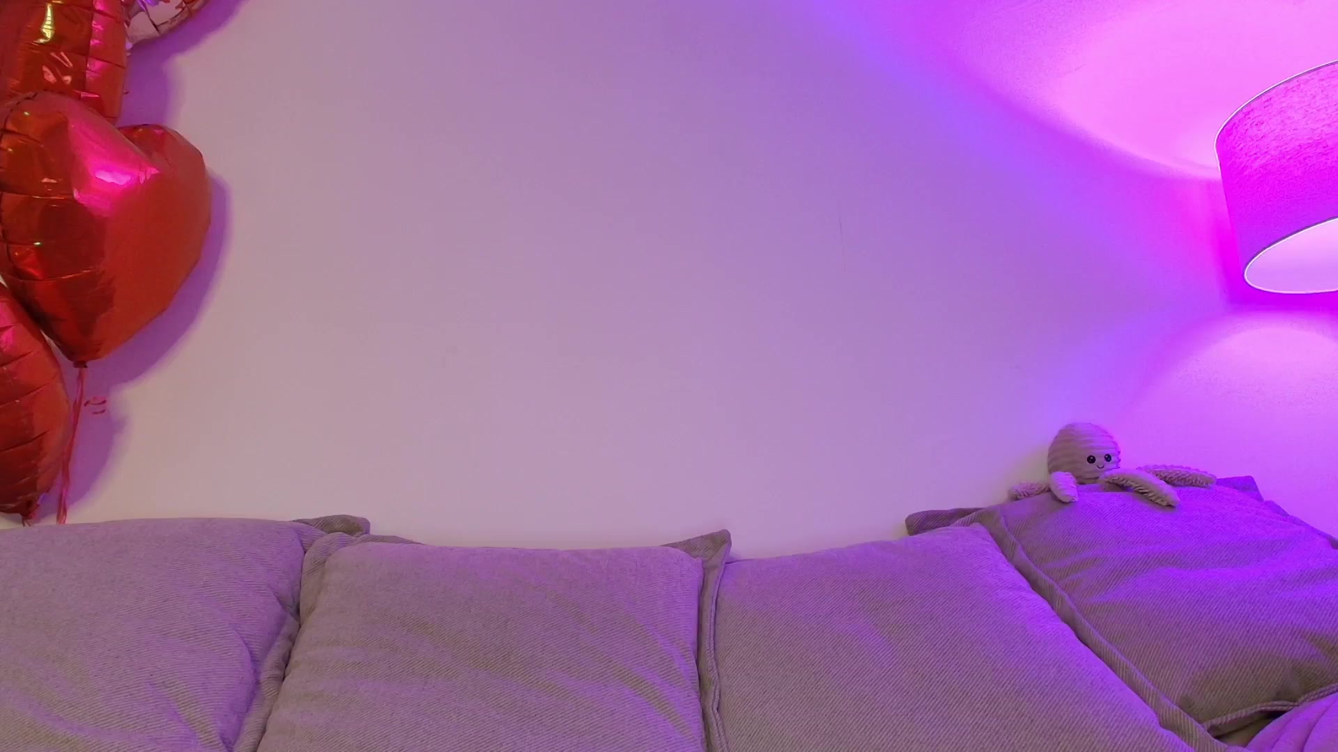 Gallery image thumbnail from Elenaxkiss's myfreecams stream on, 02/20/2026, 11:53 image 19 of 20