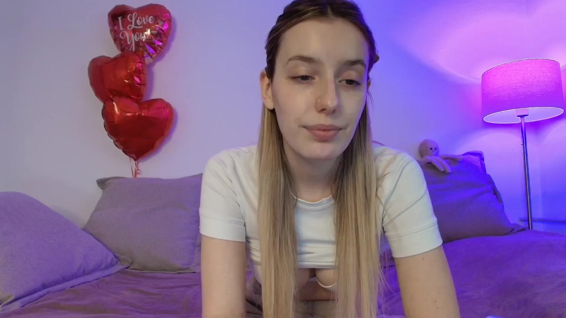 Gallery image thumbnail from Elenaxkiss's myfreecams stream on, 02/23/2026, 11:02 image 15 of 20