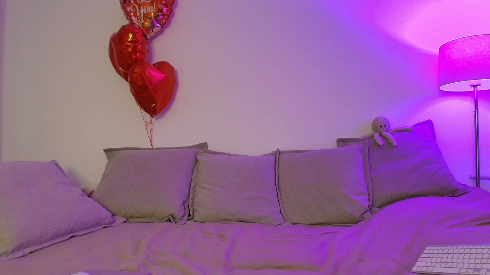 Gallery image thumbnail from Elenaxkiss's myfreecams stream on, 02/24/2026, 12:09 image 1 of 20