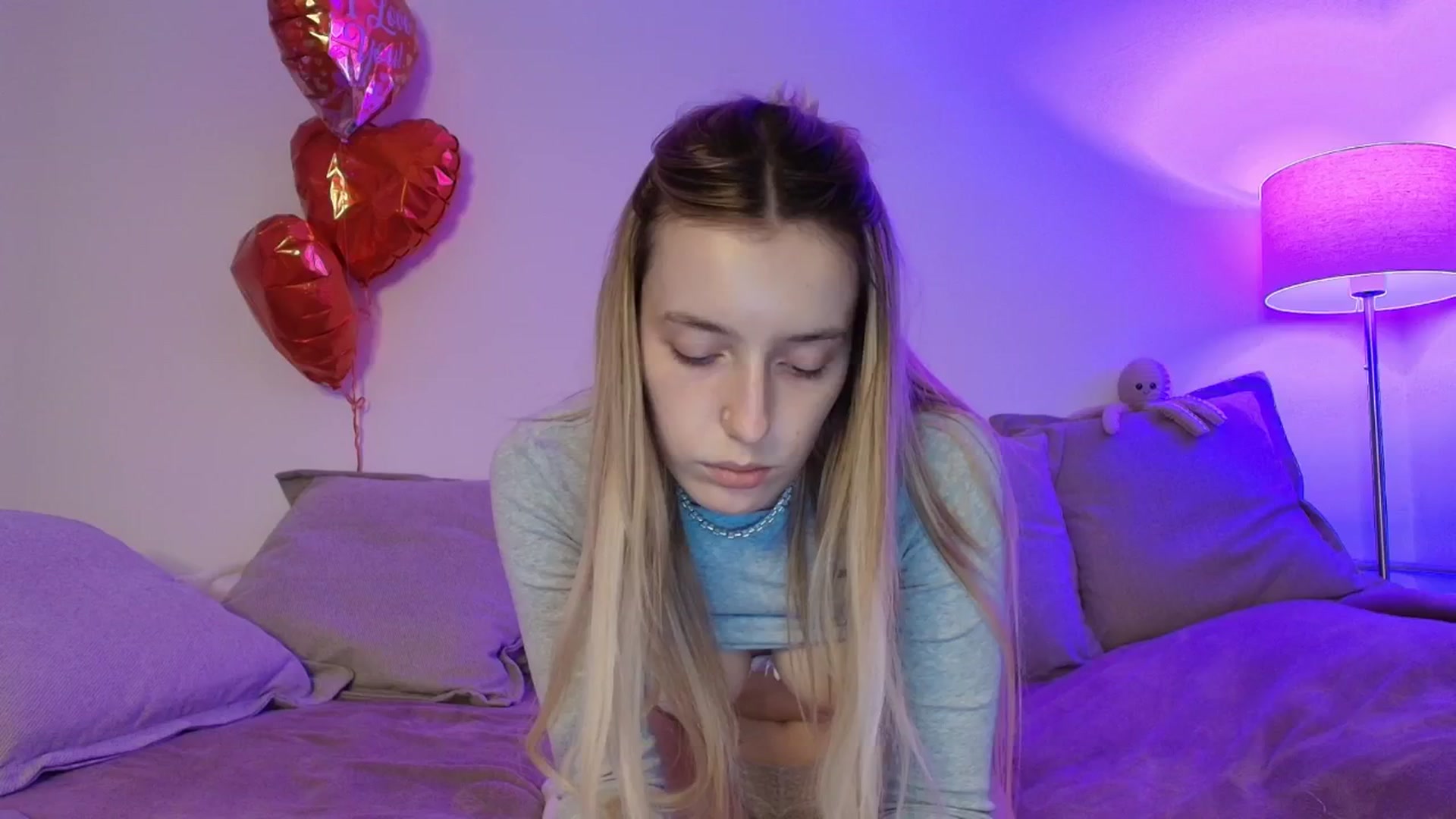 Gallery image thumbnail from Elenaxkiss's myfreecams stream on, 02/26/2026, 08:21 image 14 of 20