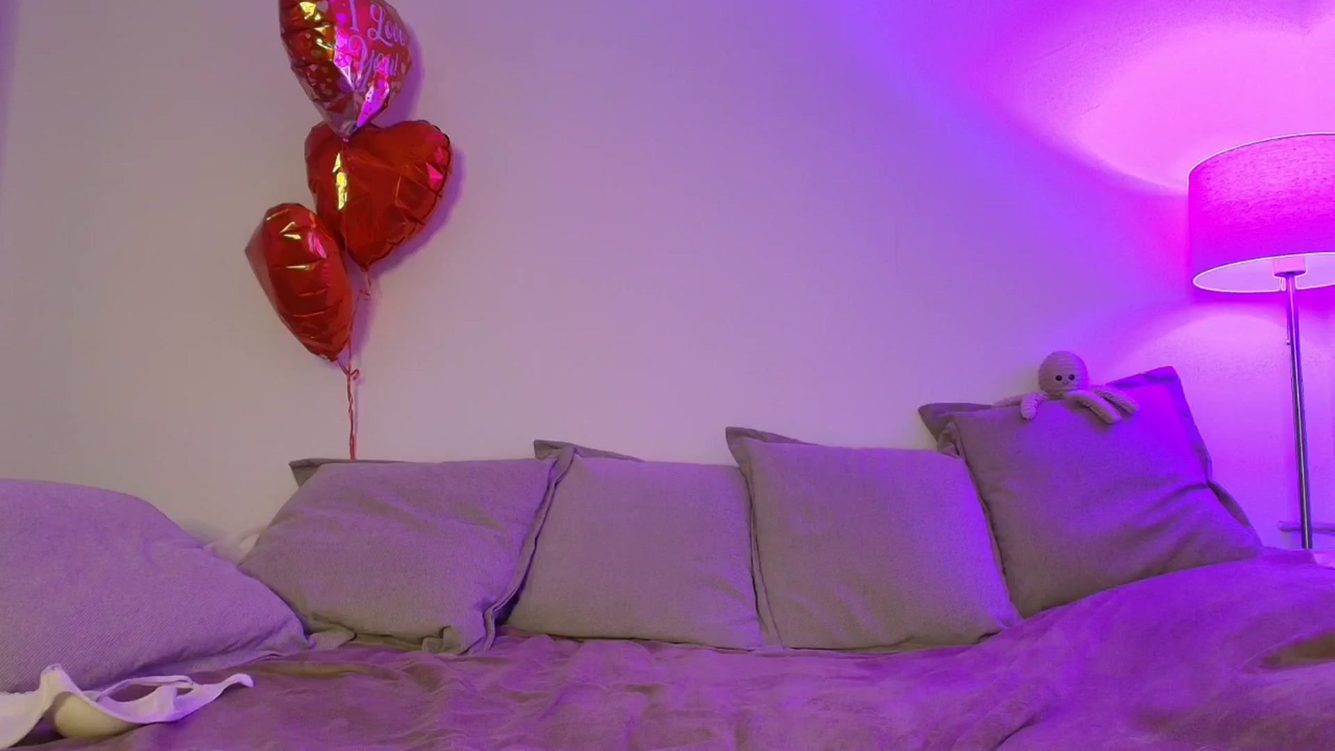 Gallery image thumbnail from Elenaxkiss's myfreecams stream on, 02/26/2026, 11:48 image 8 of 20