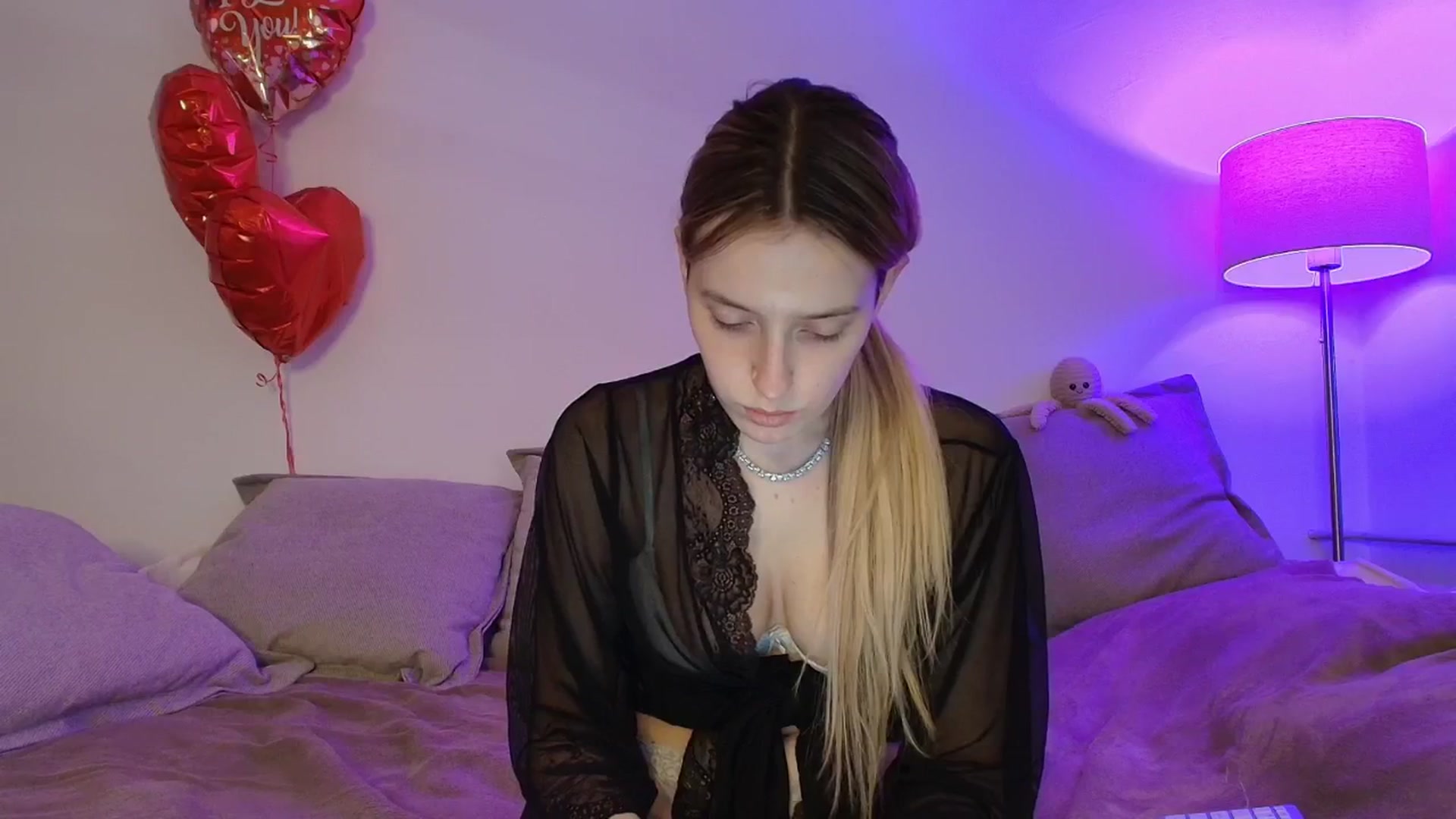 Gallery image thumbnail from Elenaxkiss's myfreecams stream on, 02/26/2026, 12:29 image 3 of 20
