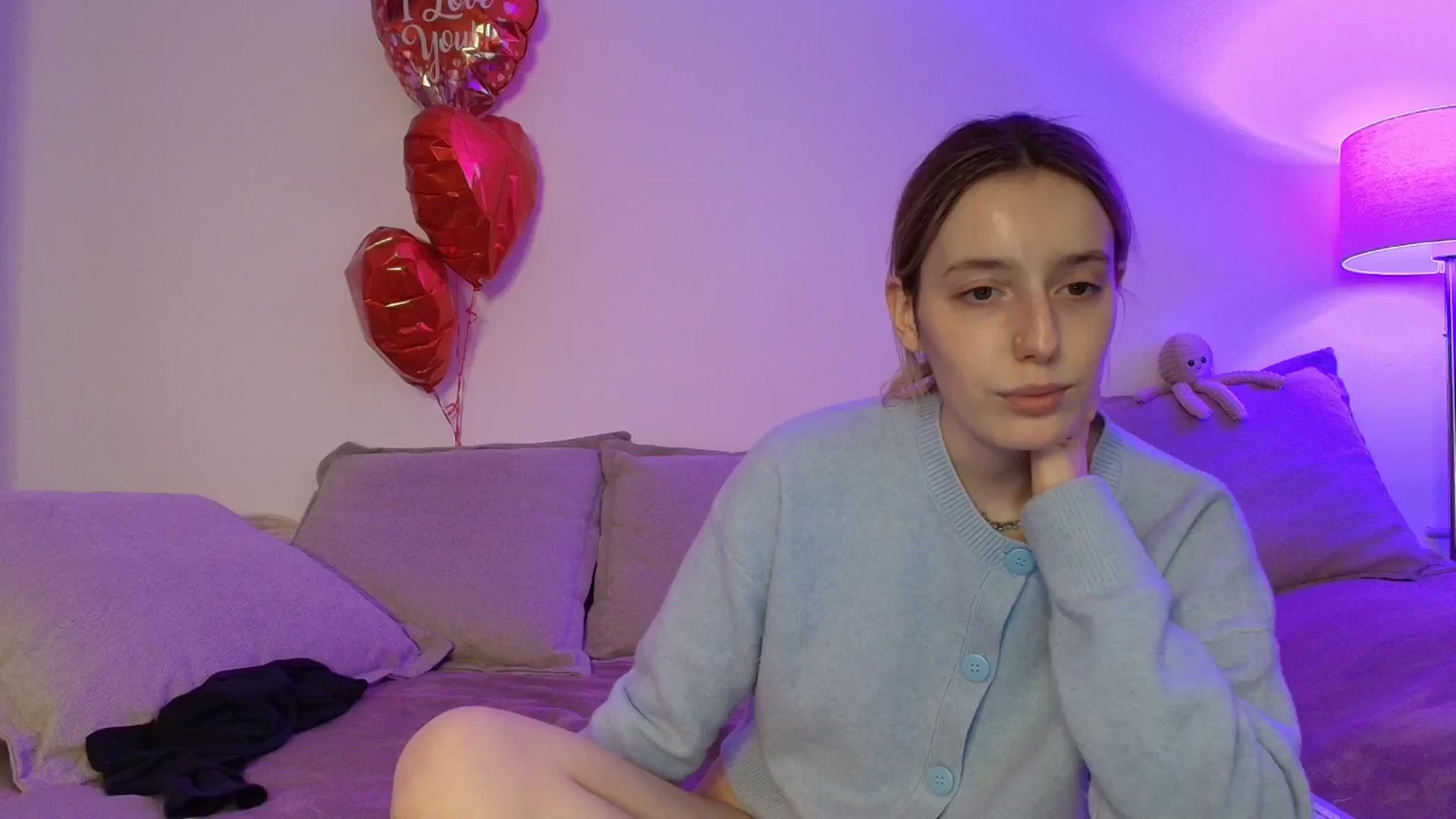 Gallery image thumbnail from Elenaxkiss's myfreecams stream on, 02/27/2026, 10:49 image 7 of 20