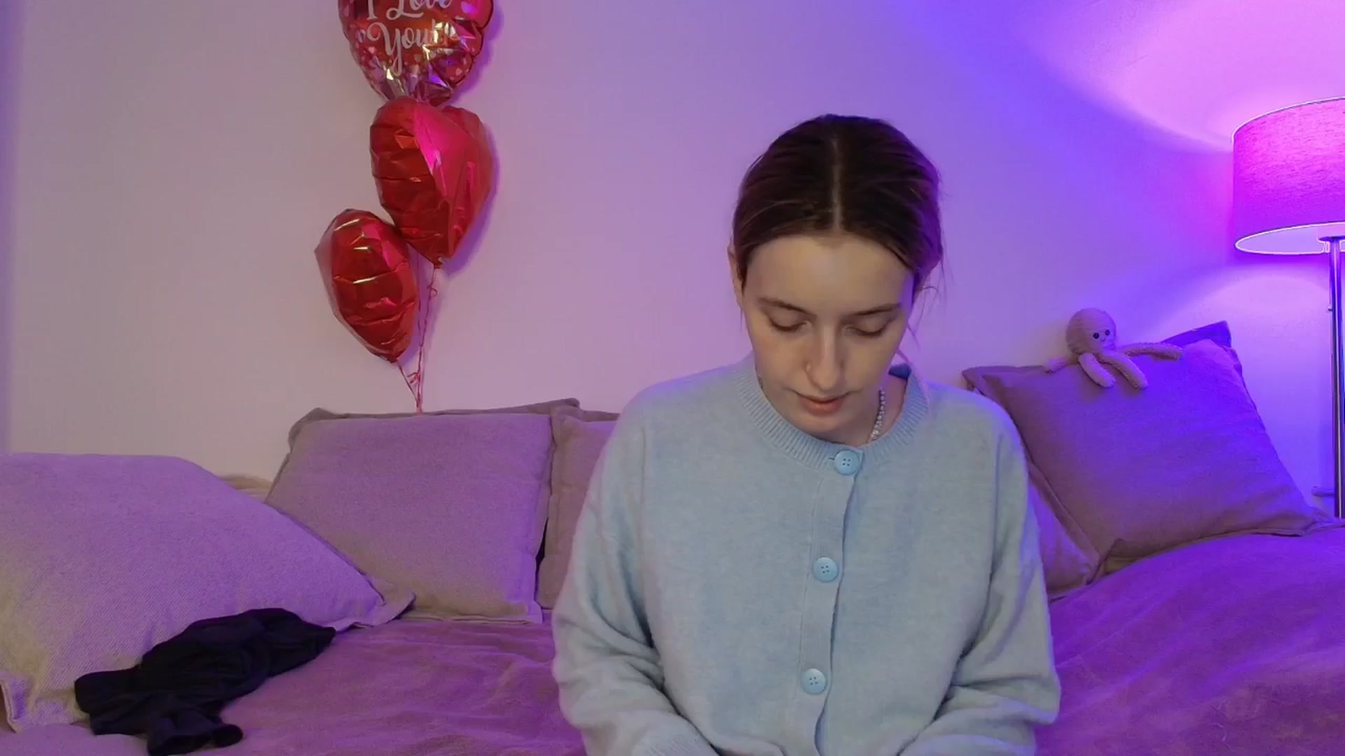 Gallery image thumbnail from Elenaxkiss's myfreecams stream on, 02/27/2026, 10:49 image 10 of 20