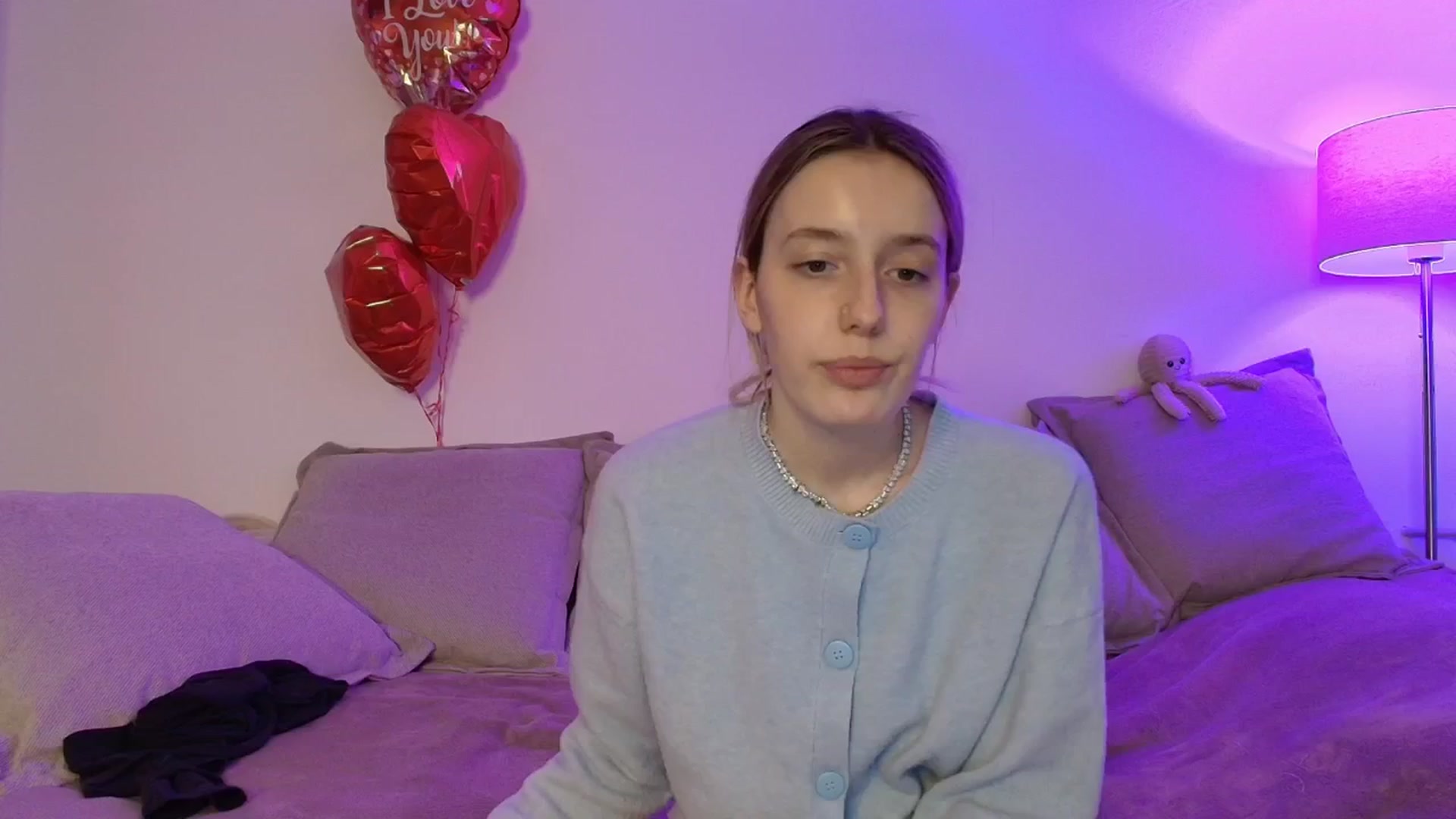 Gallery image thumbnail from Elenaxkiss's myfreecams stream on, 02/27/2026, 10:49 image 13 of 20