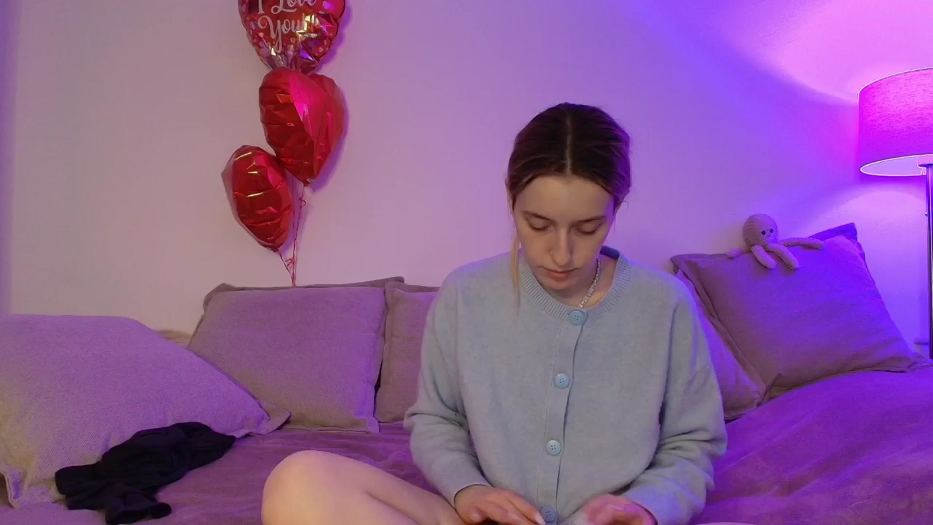 Gallery image thumbnail from Elenaxkiss's myfreecams stream on, 02/27/2026, 10:49 image 6 of 20