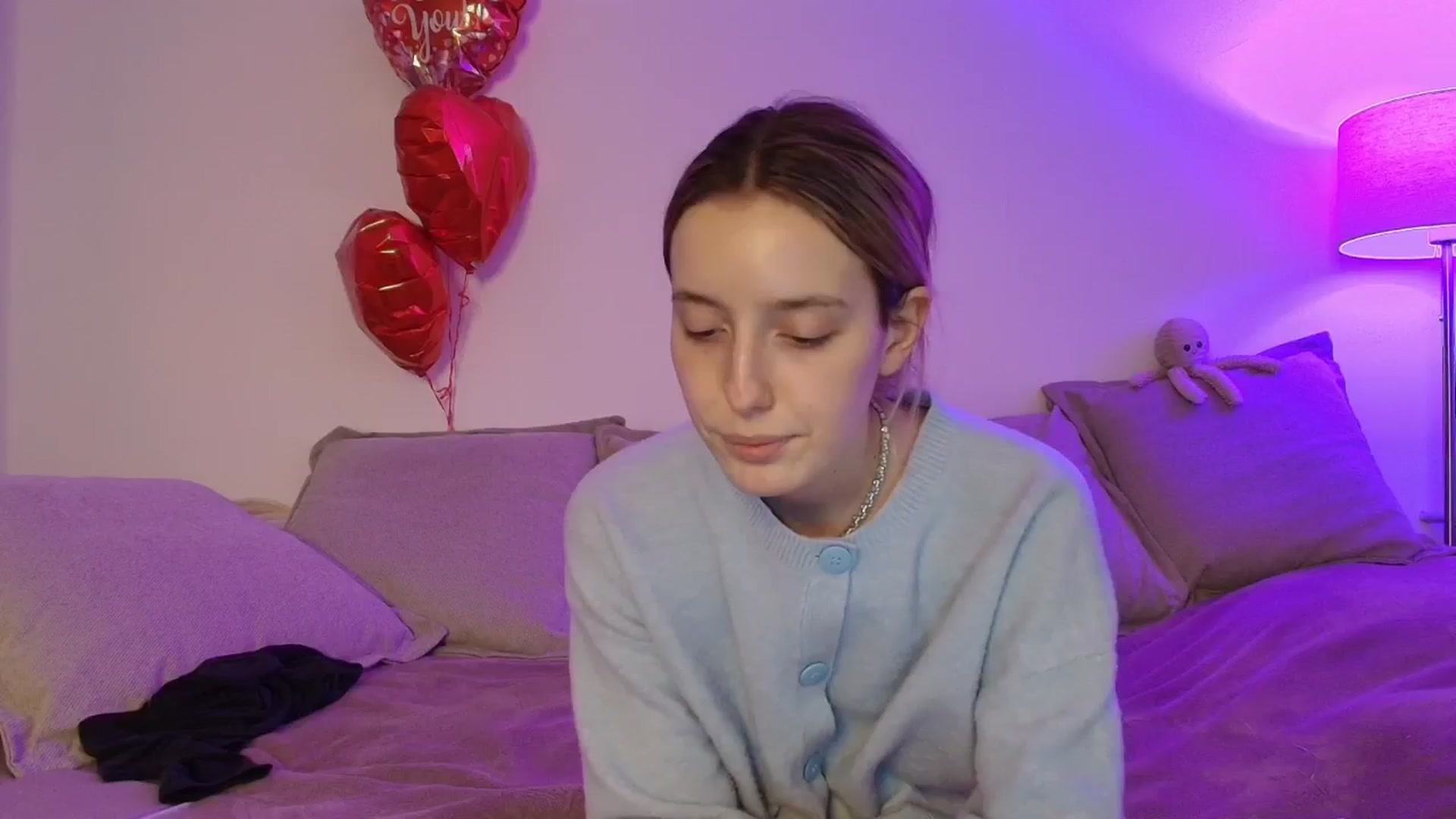 Gallery image thumbnail from Elenaxkiss's myfreecams stream on, 02/27/2026, 12:27 image 4 of 20