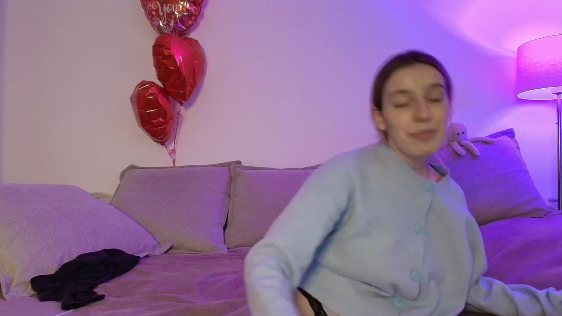 Gallery image thumbnail from Elenaxkiss's myfreecams stream on, 02/27/2026, 12:27 image 5 of 20