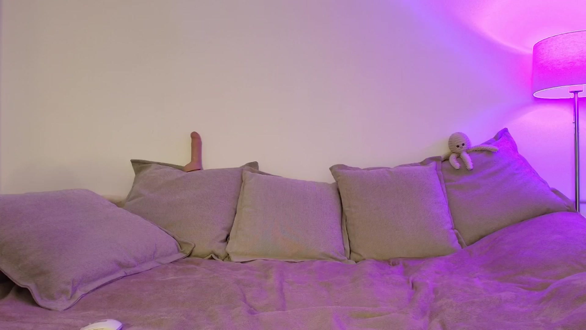 Gallery image thumbnail from Elenaxkiss's myfreecams stream on, 03/04/2026, 10:19 image 18 of 20