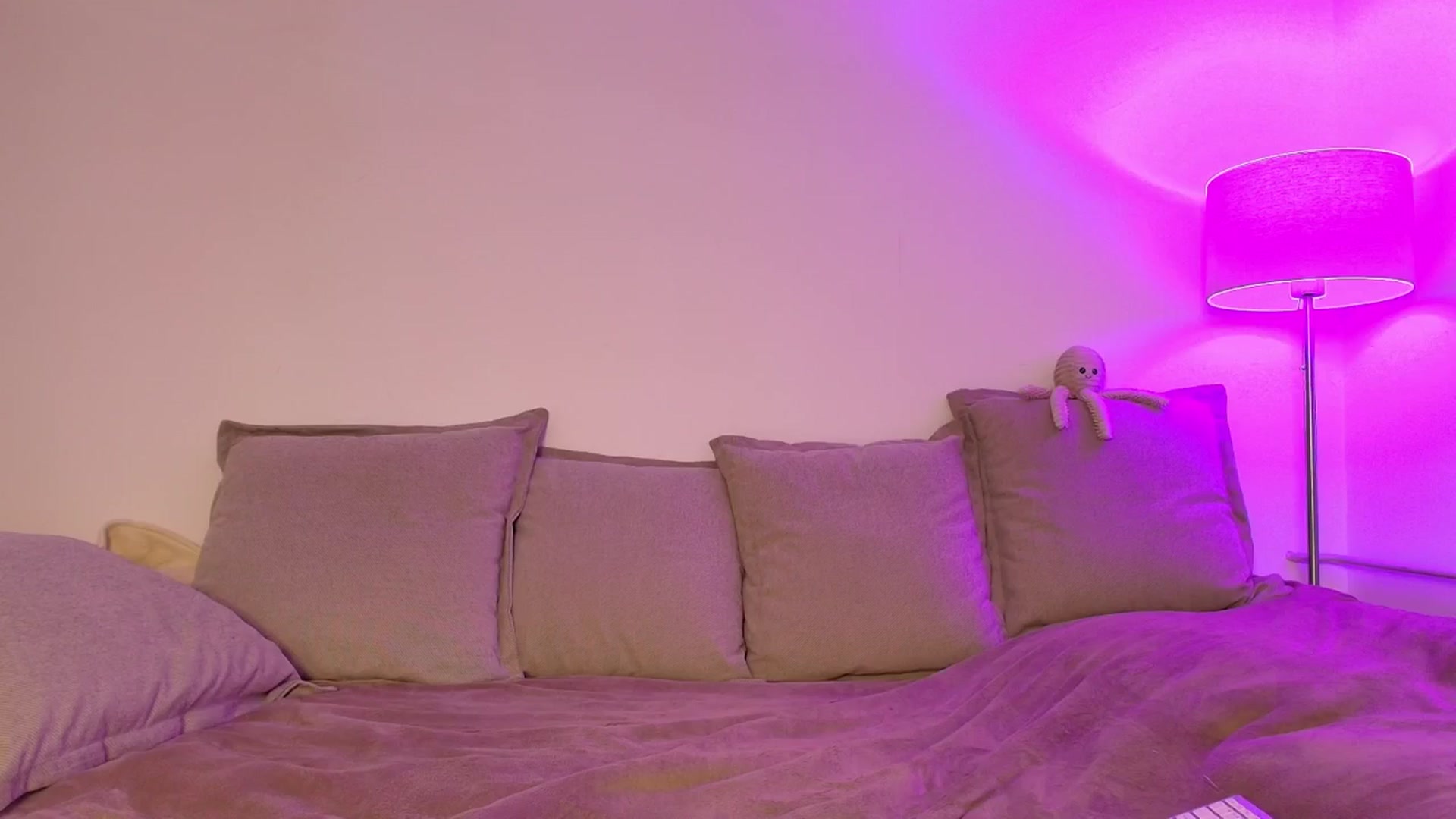 Gallery image thumbnail from Elenaxkiss's myfreecams stream on, 03/05/2026, 13:32 image 20 of 20