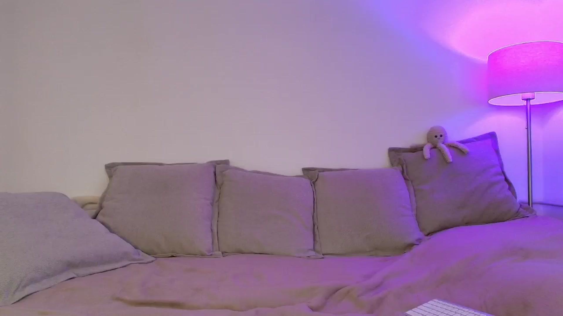 Gallery image thumbnail from Elenaxkiss's myfreecams stream on, 03/06/2026, 12:58 image 17 of 20