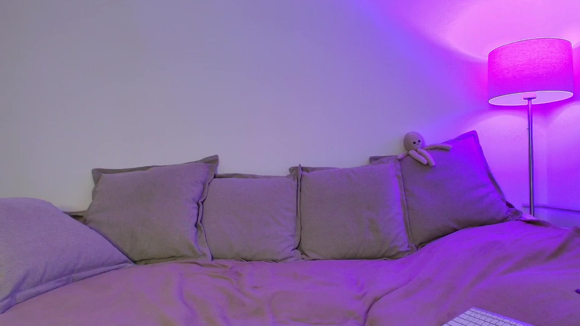 Gallery image thumbnail from Elenaxkiss's myfreecams stream on, 03/10/2026, 11:20 image 2 of 20
