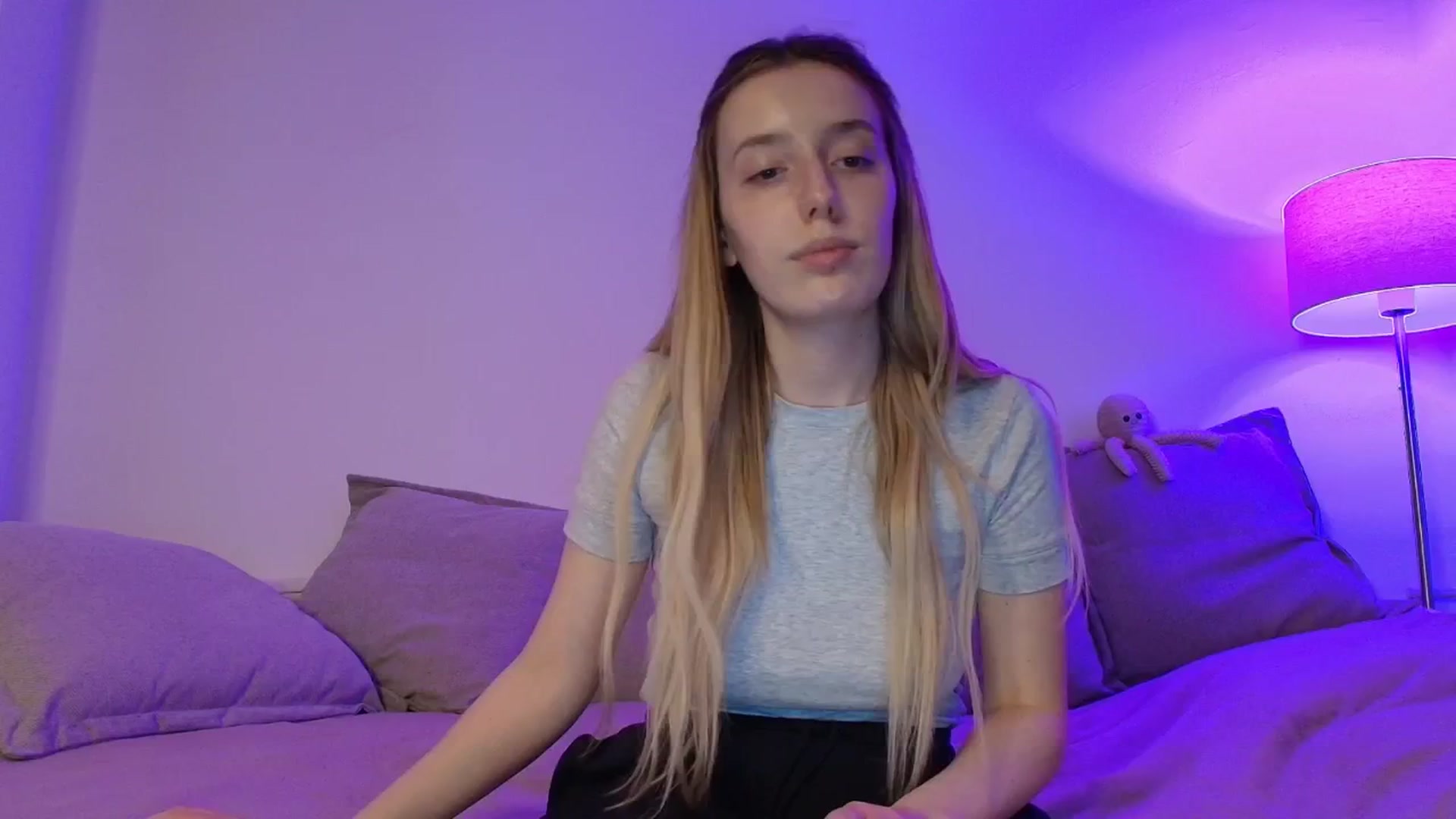 Gallery image thumbnail from Elenaxkiss's myfreecams stream on, 03/11/2026, 20:51 image 20 of 20