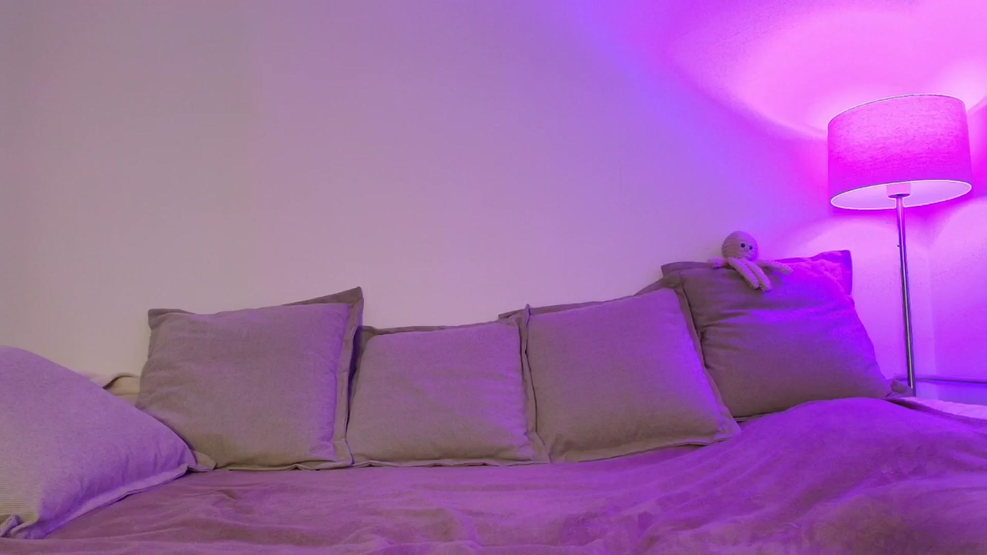 Gallery image thumbnail from Elenaxkiss's myfreecams stream on, 03/12/2026, 09:48 image 18 of 20