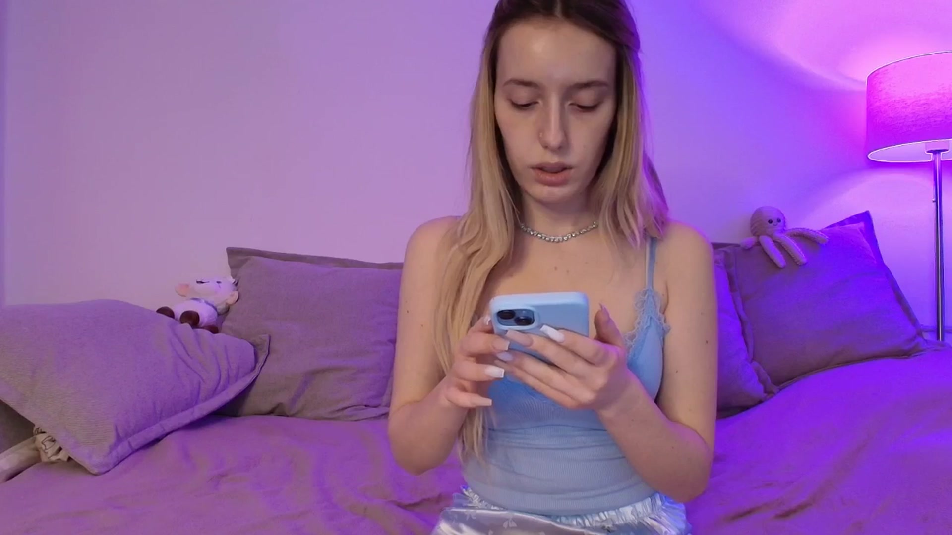 Gallery image thumbnail from Elenaxkiss's myfreecams stream on, 03/13/2026, 11:55 image 14 of 20