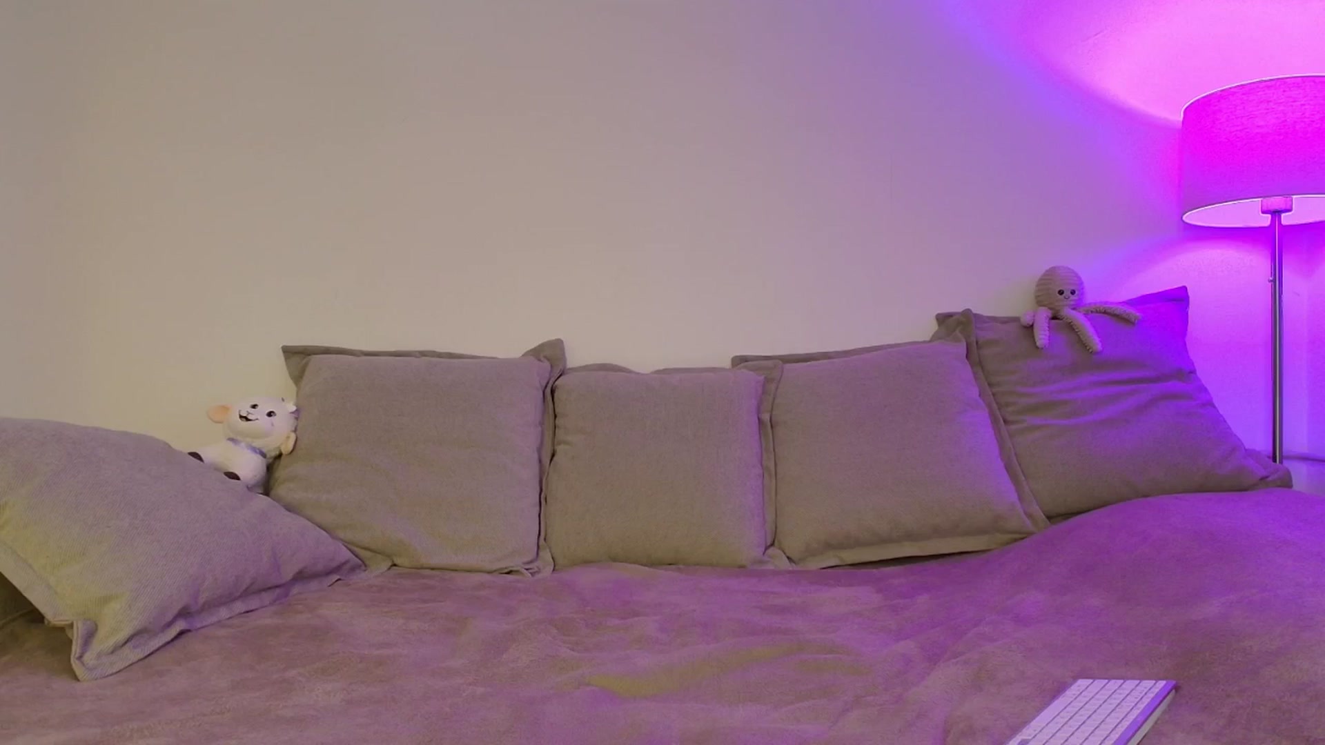 Gallery image thumbnail from Elenaxkiss's myfreecams stream on, 03/16/2026, 11:31 image 16 of 20