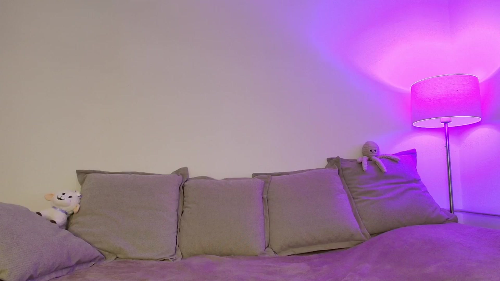 Gallery image thumbnail from Elenaxkiss's myfreecams stream on, 03/16/2026, 11:31 image 12 of 20