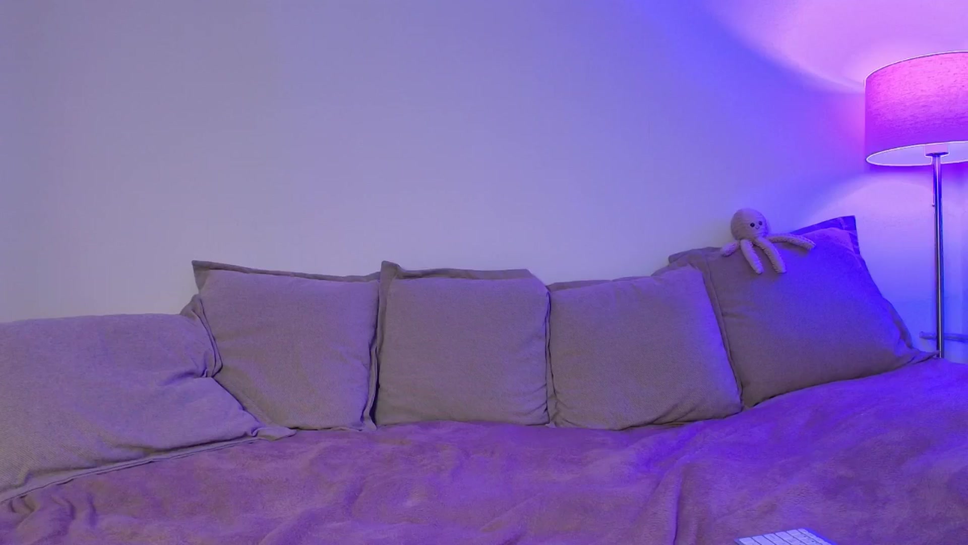 Gallery image thumbnail from Elenaxkiss's myfreecams stream on, 03/17/2026, 19:26 image 11 of 20