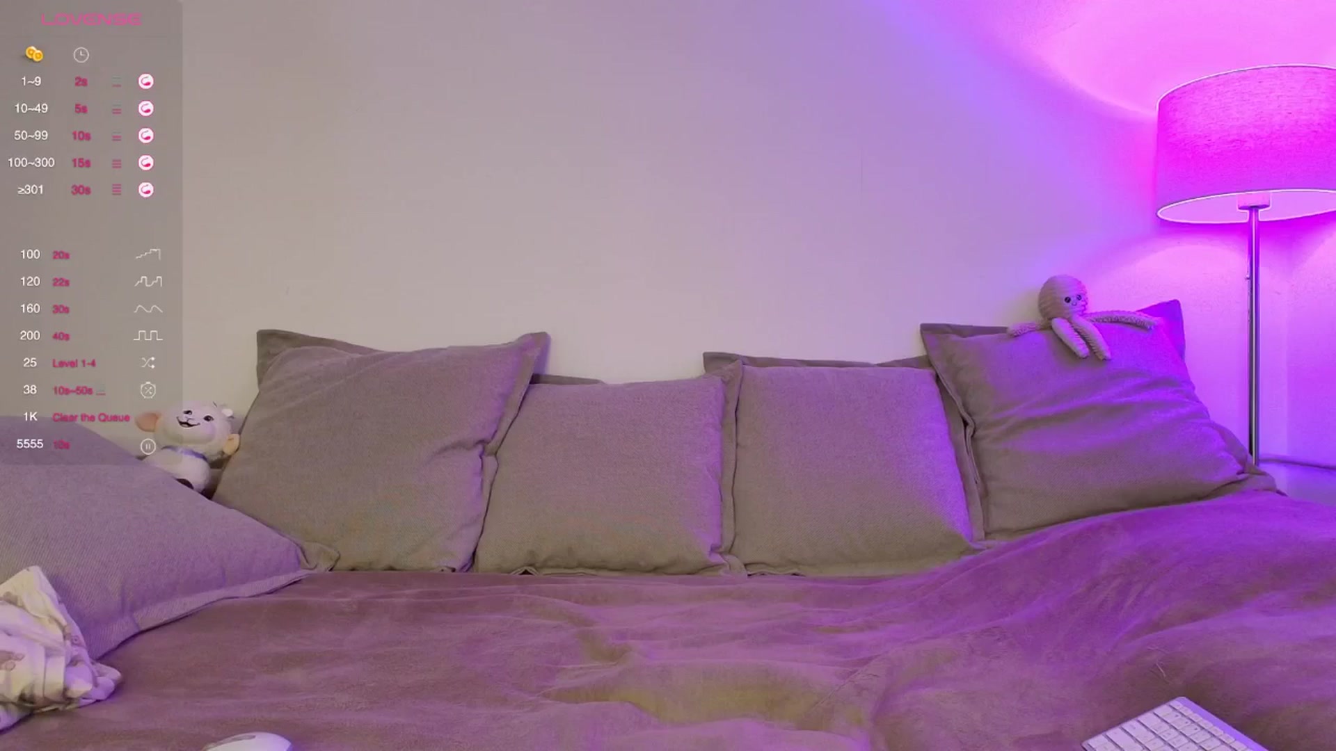 Gallery image thumbnail from Elenaxkiss's myfreecams stream on, 03/19/2026, 11:56 image 10 of 20