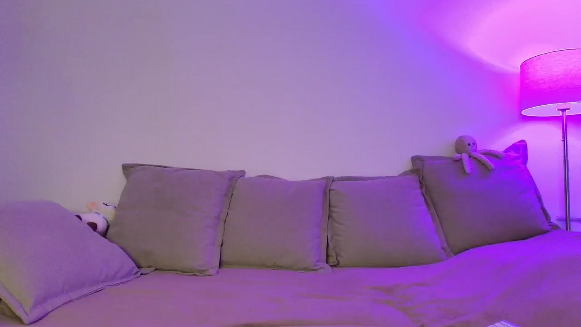 Gallery image thumbnail from Elenaxkiss's myfreecams stream on, 03/23/2026, 09:17 image 9 of 20
