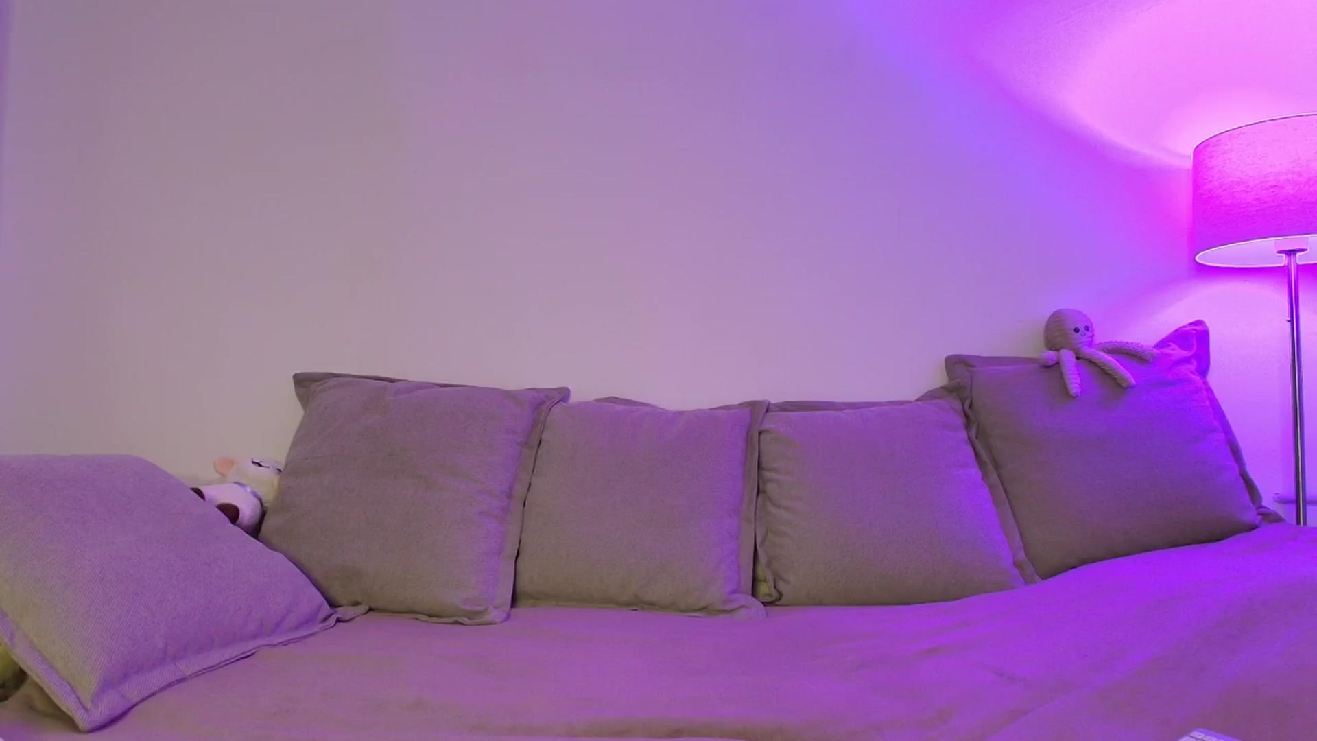 Gallery image thumbnail from Elenaxkiss's myfreecams stream on, 03/23/2026, 09:17 image 4 of 20