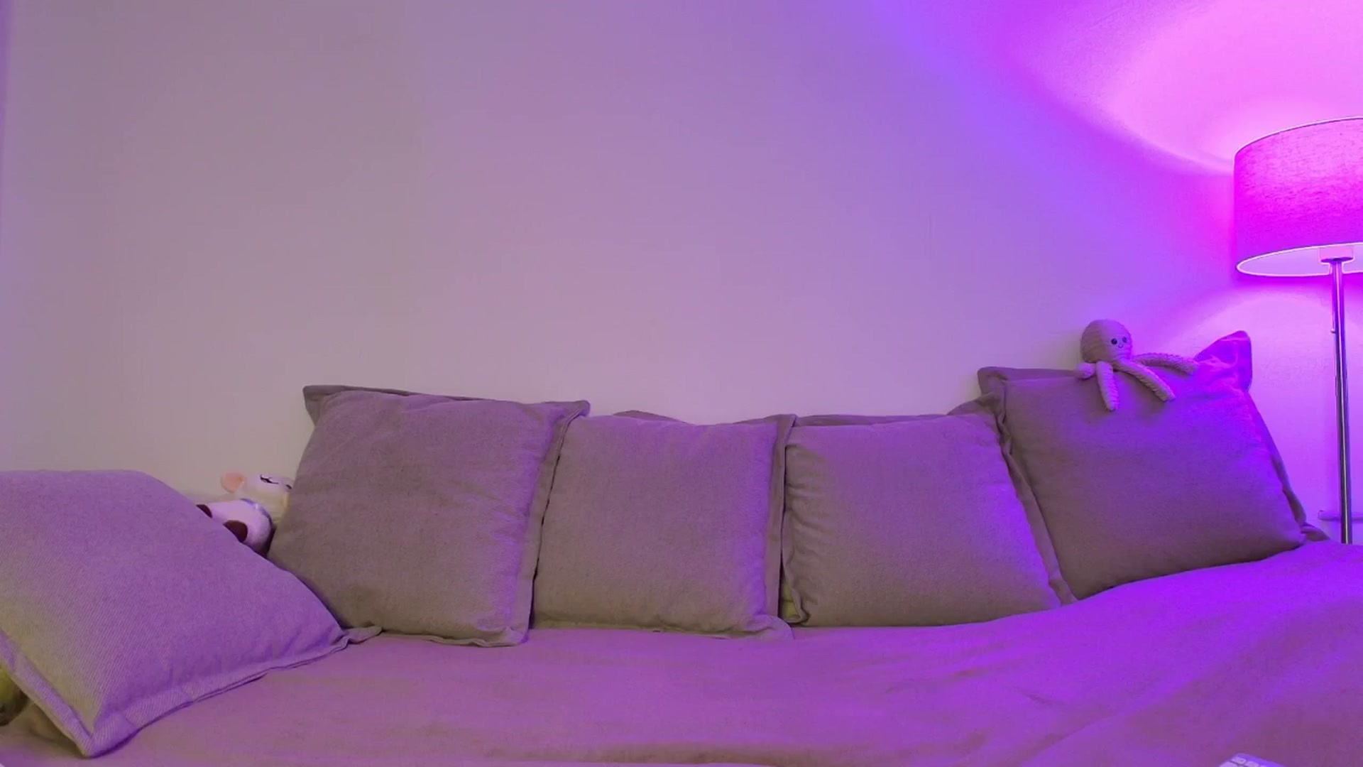 Gallery image thumbnail from Elenaxkiss's myfreecams stream on, 03/23/2026, 09:17 image 2 of 20