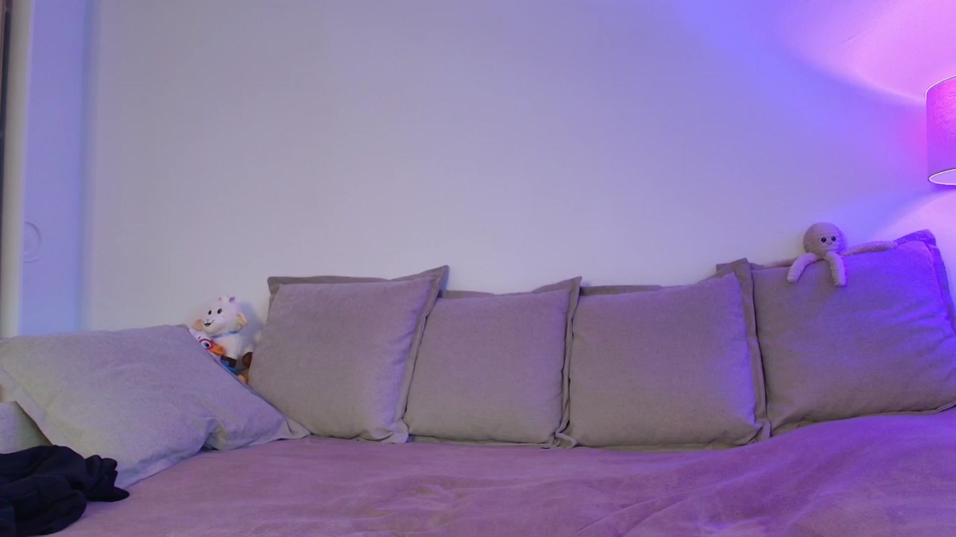 Gallery image thumbnail from Elenaxkiss's myfreecams stream on, 03/31/2026, 09:11 image 12 of 20