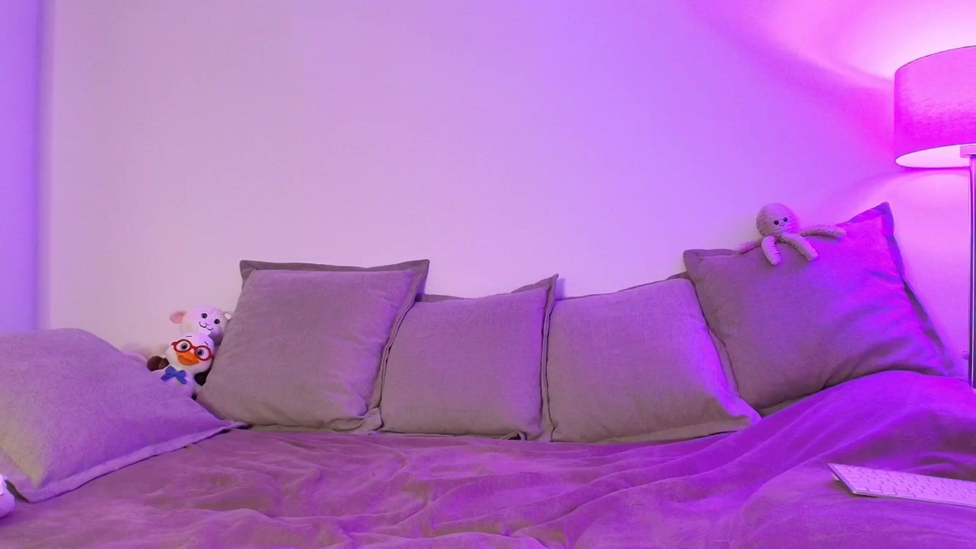 Gallery image thumbnail from Elenaxkiss's myfreecams stream on, 04/02/2026, 11:57 image 4 of 20