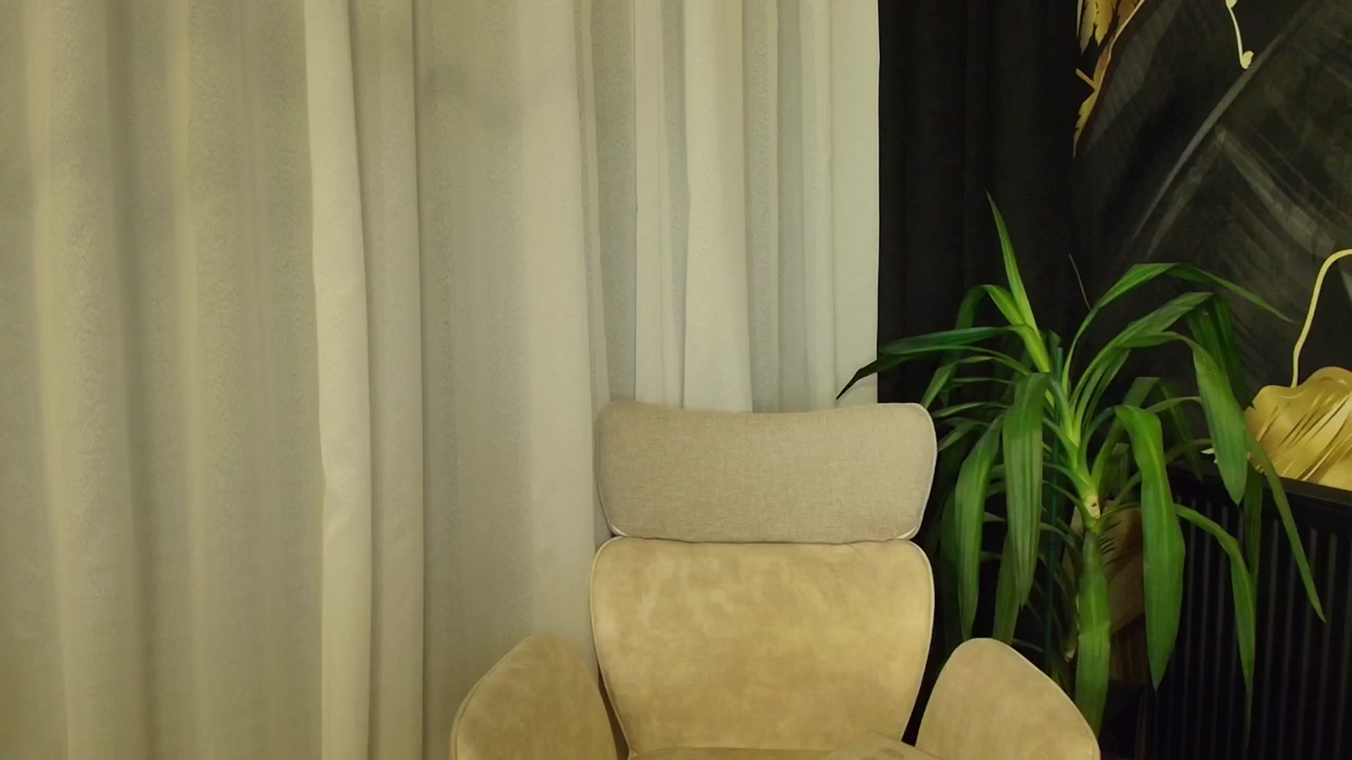 Gallery image thumbnail from Elenaxkiss's myfreecams stream on, 04/08/2026, 20:11 image 20 of 20
