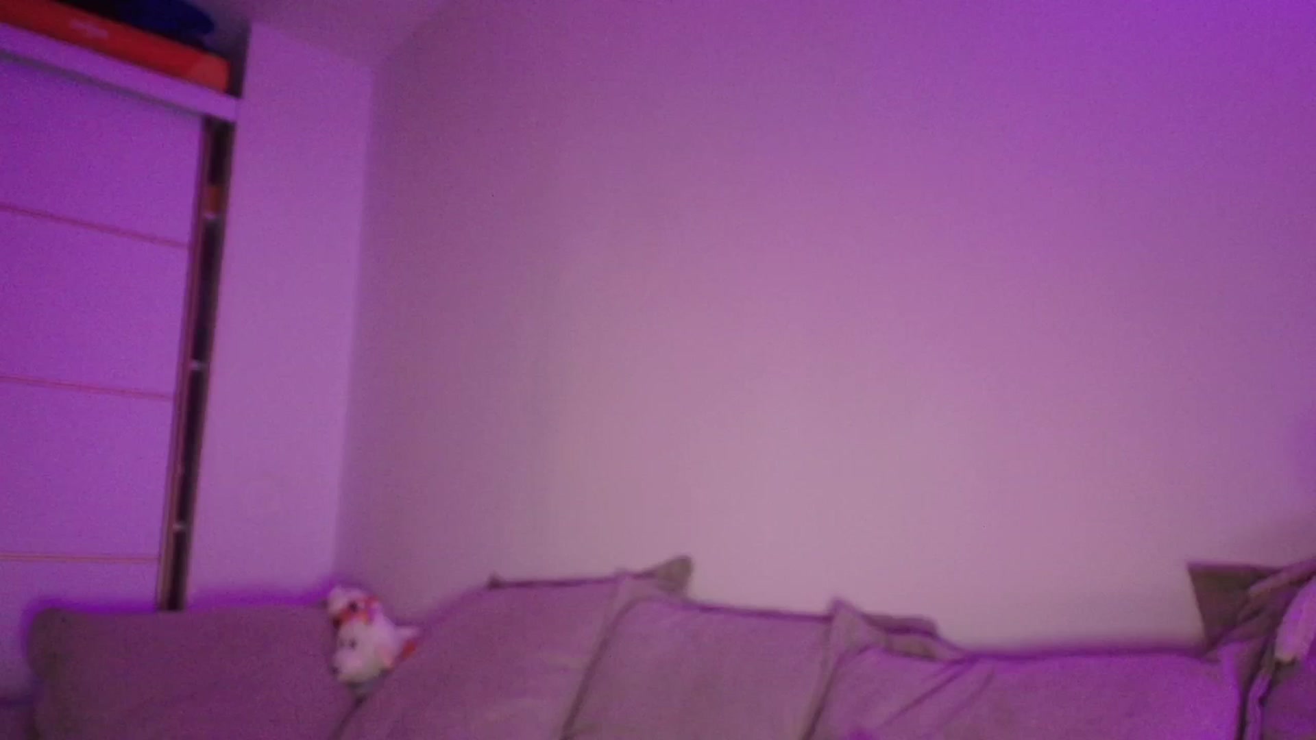 Gallery image thumbnail from Elenaxkiss's myfreecams stream on, 04/11/2026, 21:49 image 16 of 20