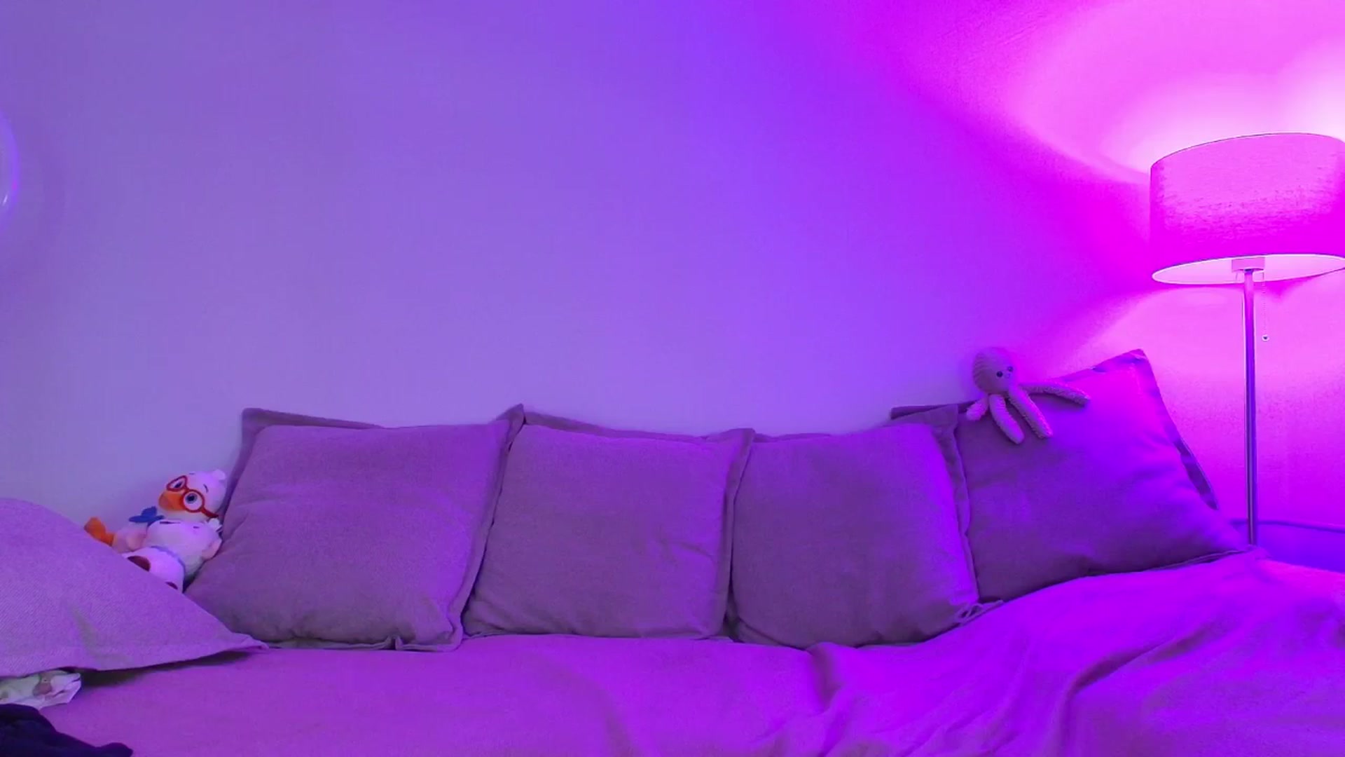 Gallery image thumbnail from Elenaxkiss's myfreecams stream on, 04/16/2026, 11:27 image 20 of 20