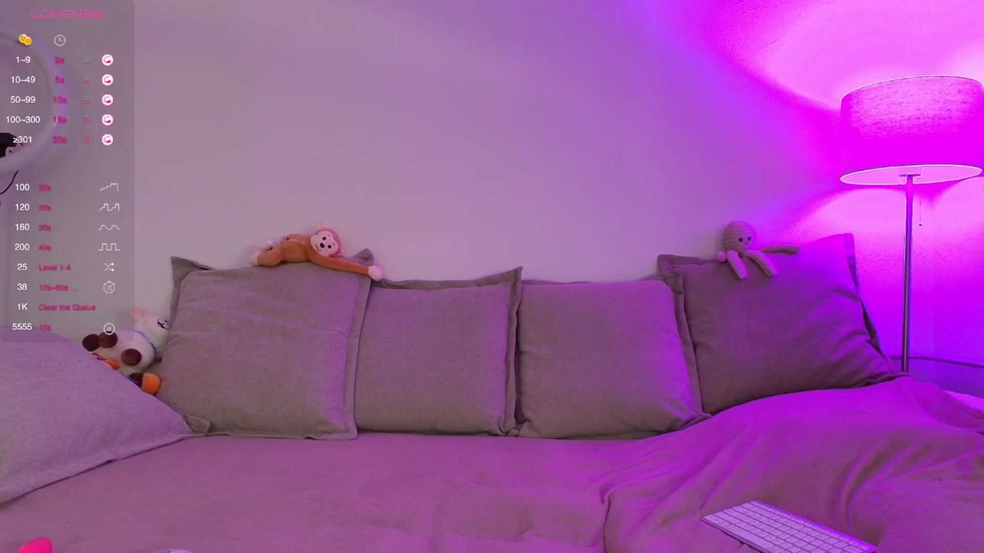 Gallery image thumbnail from Elenaxkiss's myfreecams stream on, 04/23/2026, 11:20 image 12 of 20