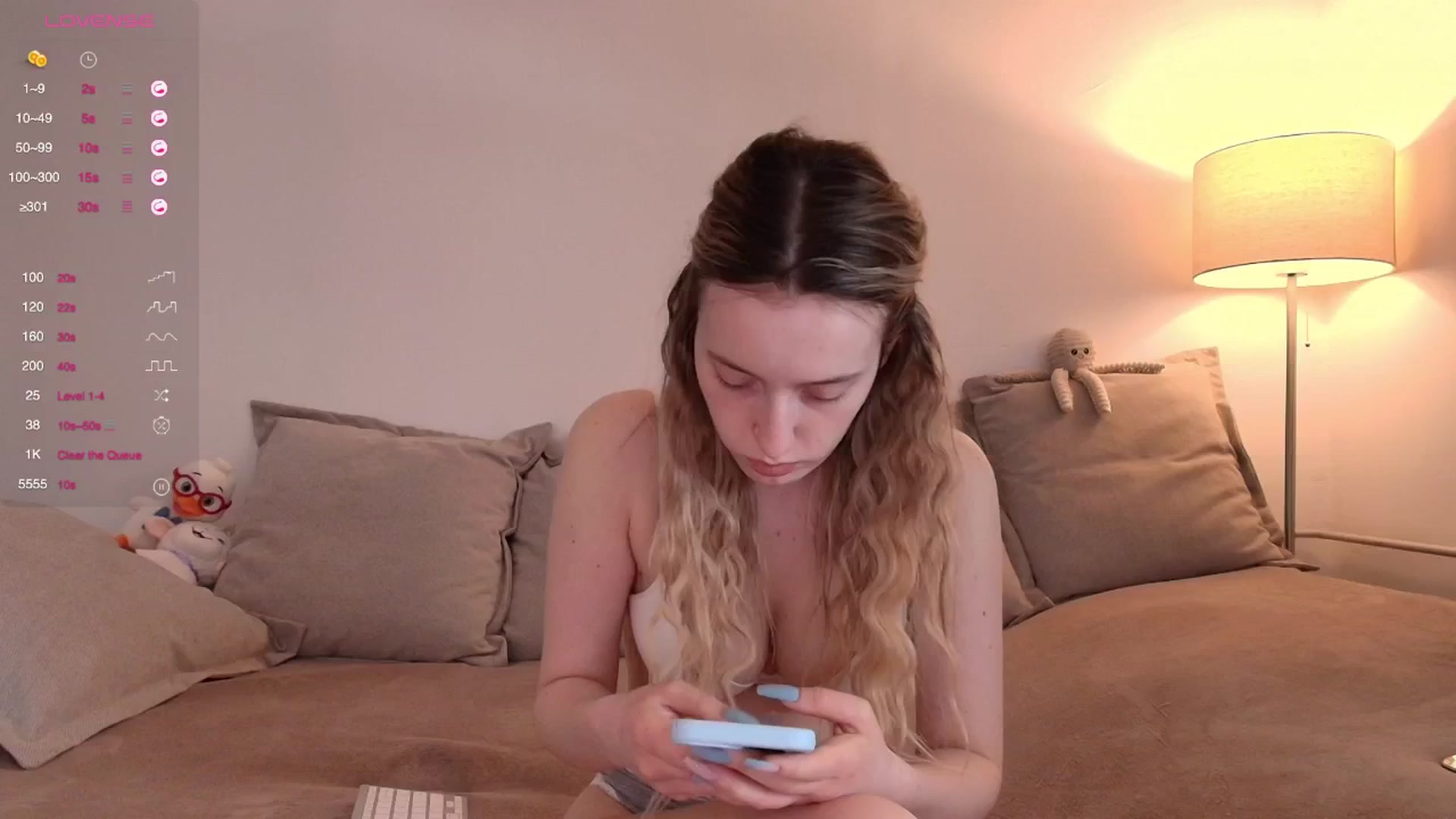 Gallery image thumbnail from Elenaxkiss's myfreecams stream on, 04/27/2026, 09:14 image 2 of 20