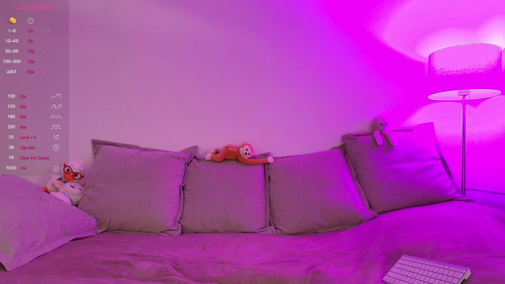 Gallery image thumbnail from Elenaxkiss's myfreecams stream on, 04/27/2026, 11:21 image 14 of 20