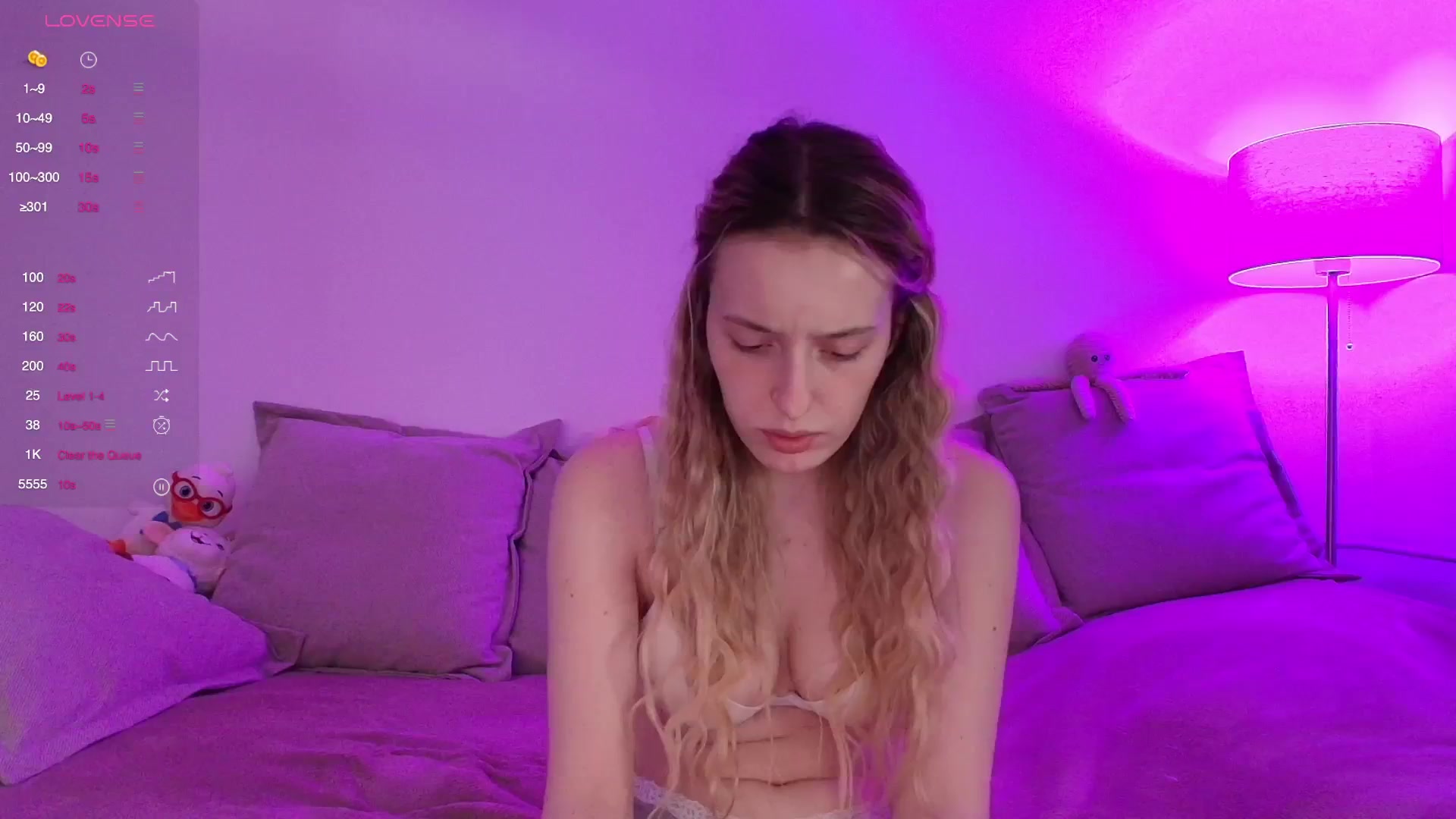Gallery image thumbnail from Elenaxkiss's myfreecams stream on, 04/27/2026, 11:21 image 18 of 20