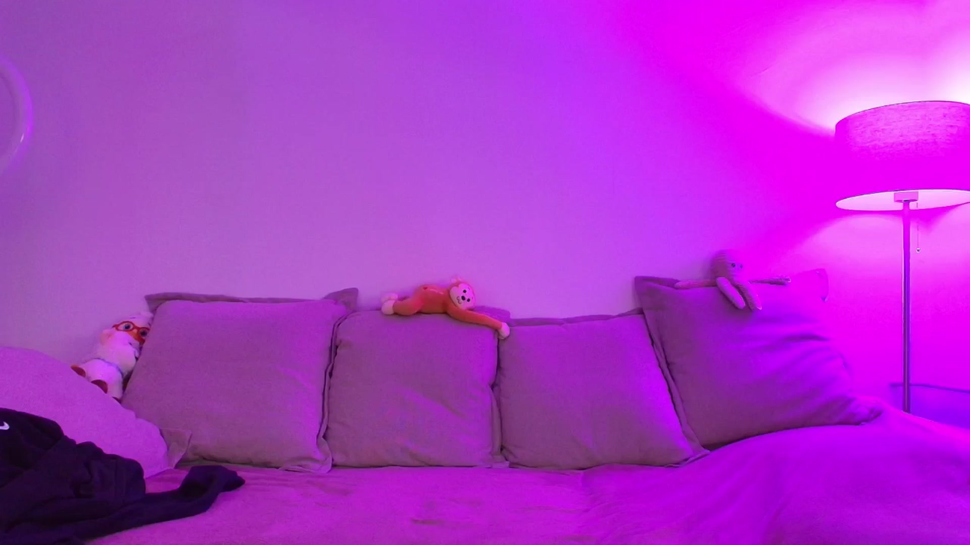 Gallery image thumbnail from Elenaxkiss's myfreecams stream on, 04/29/2026, 12:16 image 3 of 20