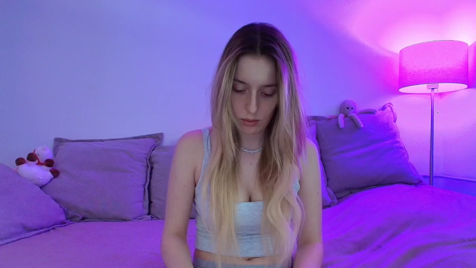 Gallery image thumbnail from Elenaxkiss's myfreecams stream on, 05/02/2026, 09:33 image 8 of 20